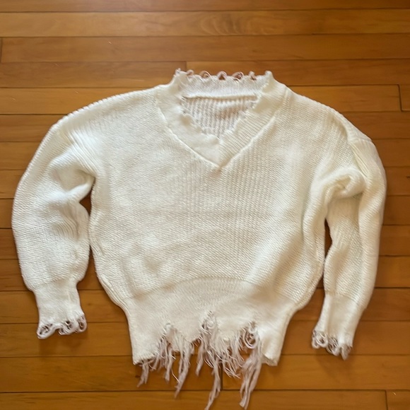 Women’s raw hem sweater - Picture 1 of 5